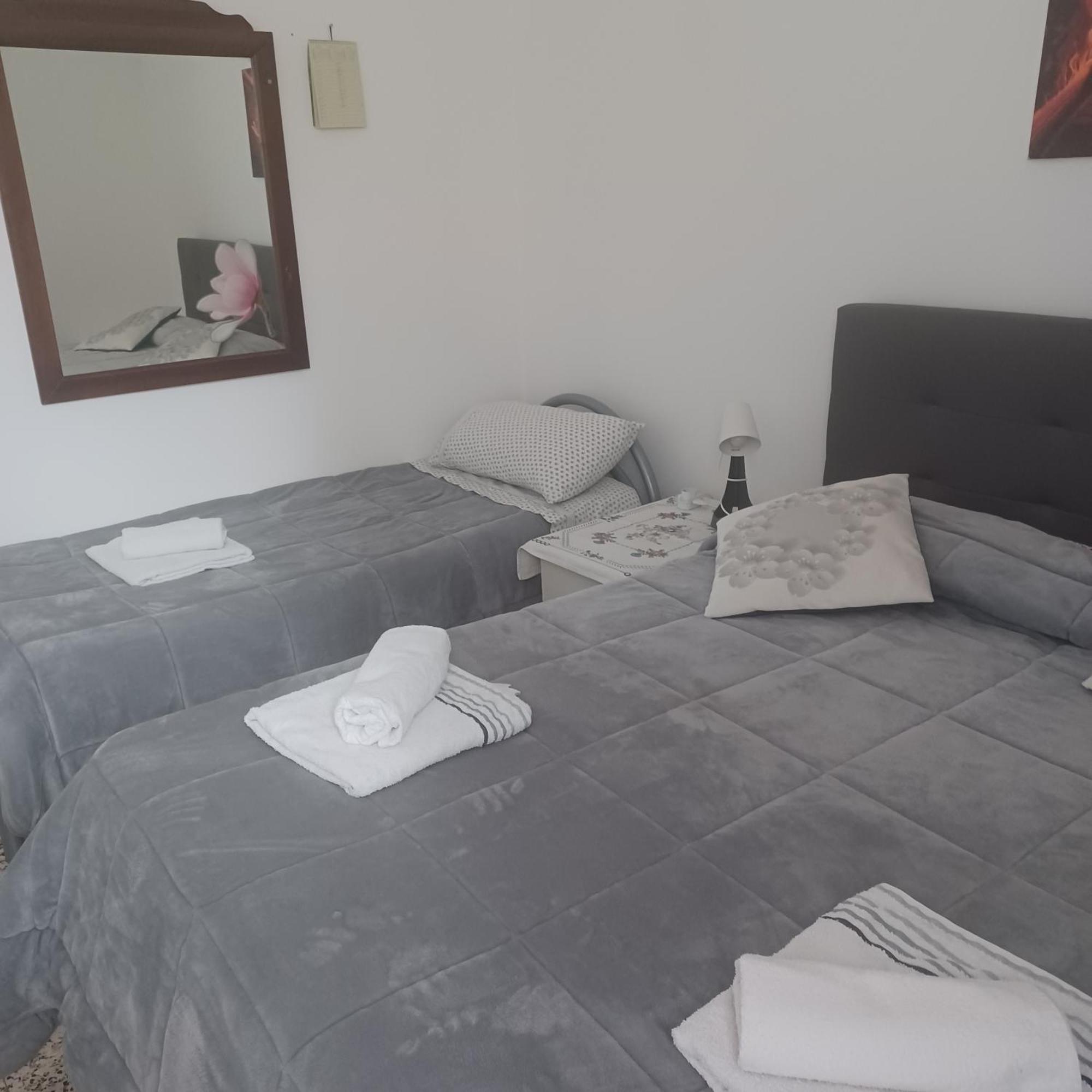 B&B Appartamenti Napoli 外观 照片